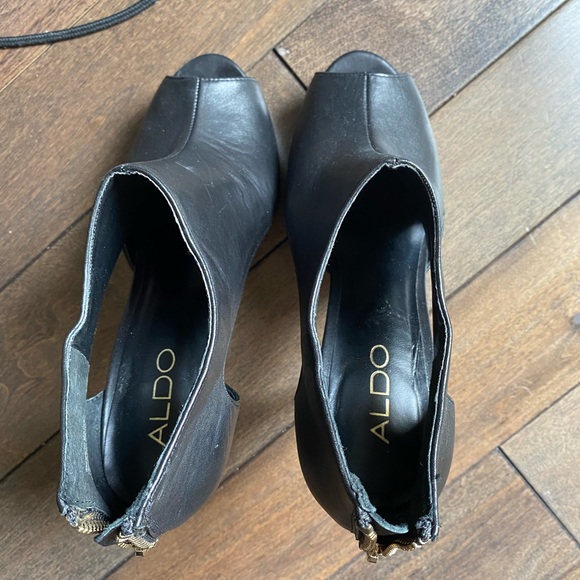 ALDO Gladiola Platform Heels. Size 7.5 (EU 38). Black. - Picture 6 of 13
